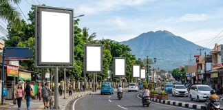 Carut-Marut Reklame Ilegal di Jalur Protokol Magetan DPMPTSP Segera Gandeng Satpol PP