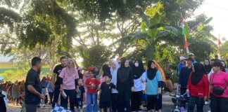 Kemeriahan Puncak Kemerdekaan RI ke-81, Warga Kebaran Magetan Kompak Gelar Jalan Sehat